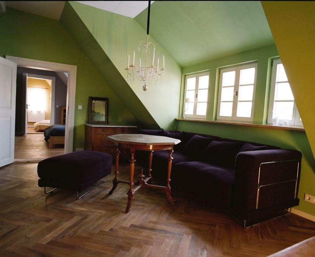 Ferienwohnung Gutshaus Altbauhof Dargun Exterior foto